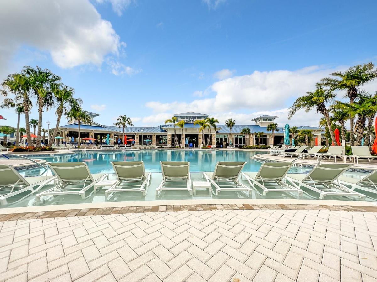 Windsor Island Vacation Pool Home ดาเวนพอร์ต ภายนอก รูปภาพ