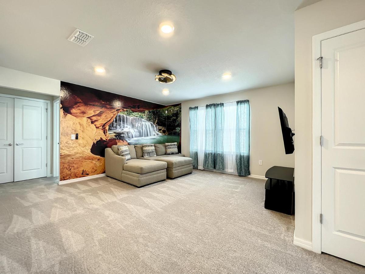 Windsor Island Vacation Pool Home ดาเวนพอร์ต ภายนอก รูปภาพ